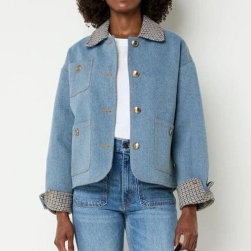 Sandro Light Blue Denim Jacket With Contrast Collar Womens Size 36 ( size 2-4)
